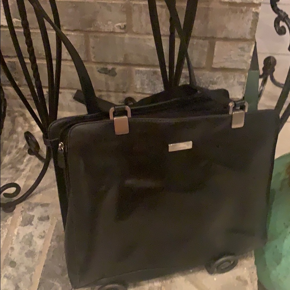 Hand bag